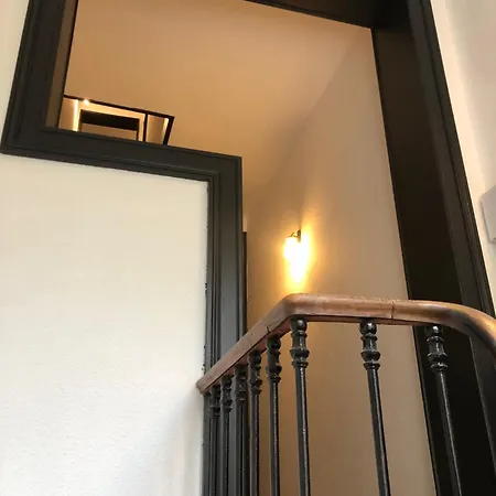 De 30 M2 Dans Le Triangle D'or De Appartamento