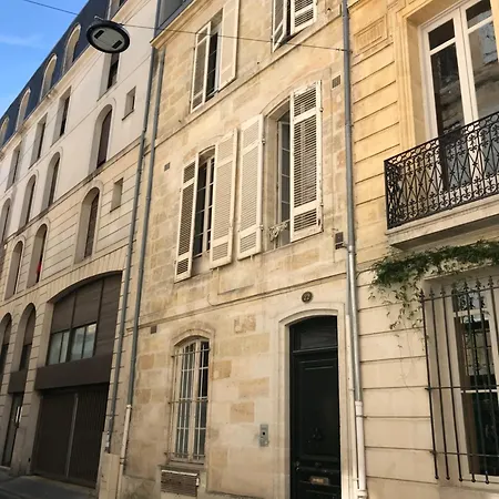 Apartment De 30 M2 Dans Le Triangle D'or De *