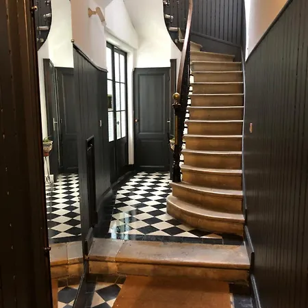 Apartment De 30 M2 Dans Le Triangle D'or De *